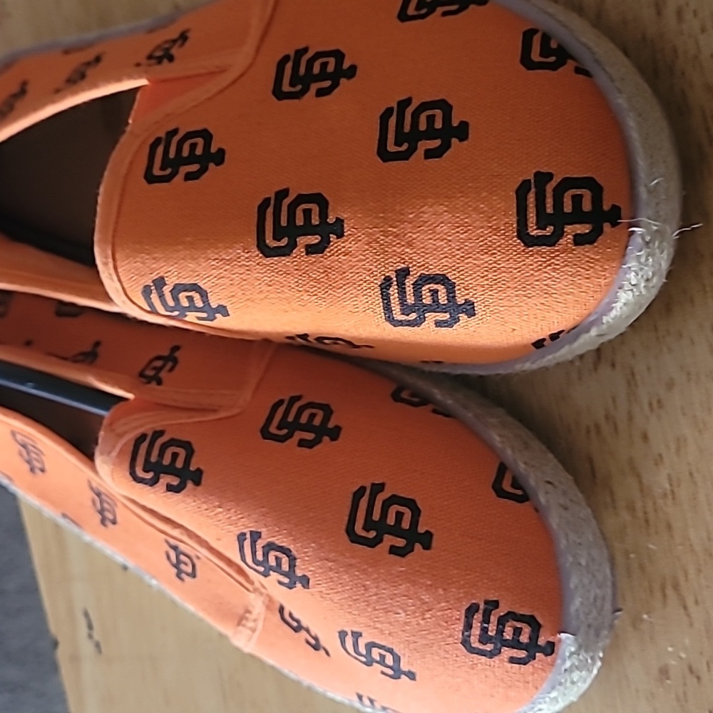 San Francisco Giants MLB - Womens Slip On Shoes - Size medium(7-8) - New W Tags